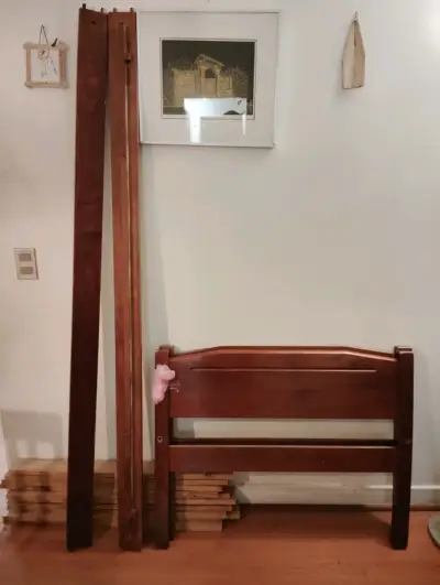 Cama de madera desmontable para dormitorio - miniatura 1
