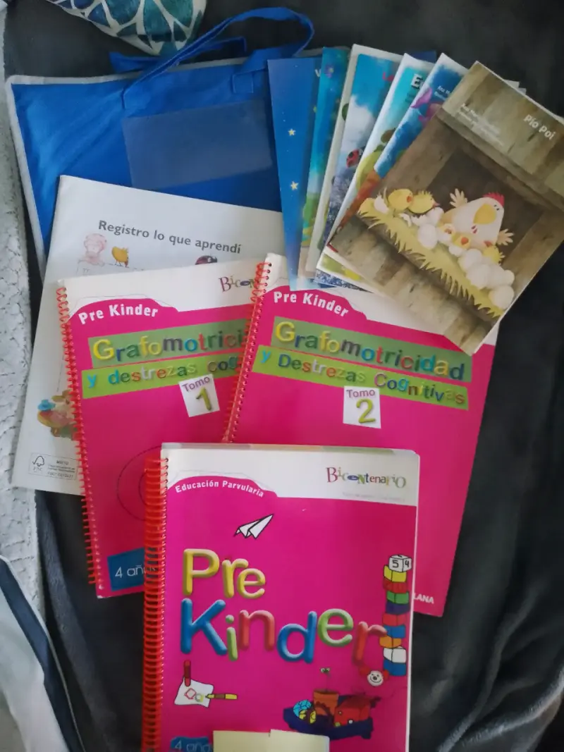 Set de libros Pre Kinder Bicentenario con bolsa
