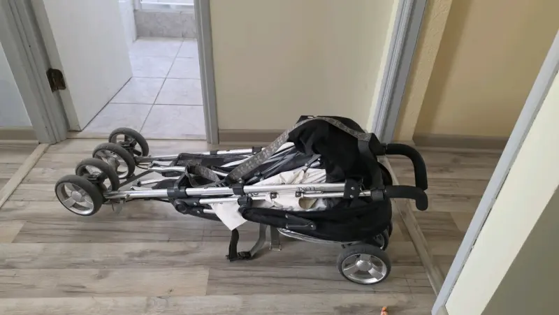Coche de Paseo Uppababy Negro Plegable - 4
