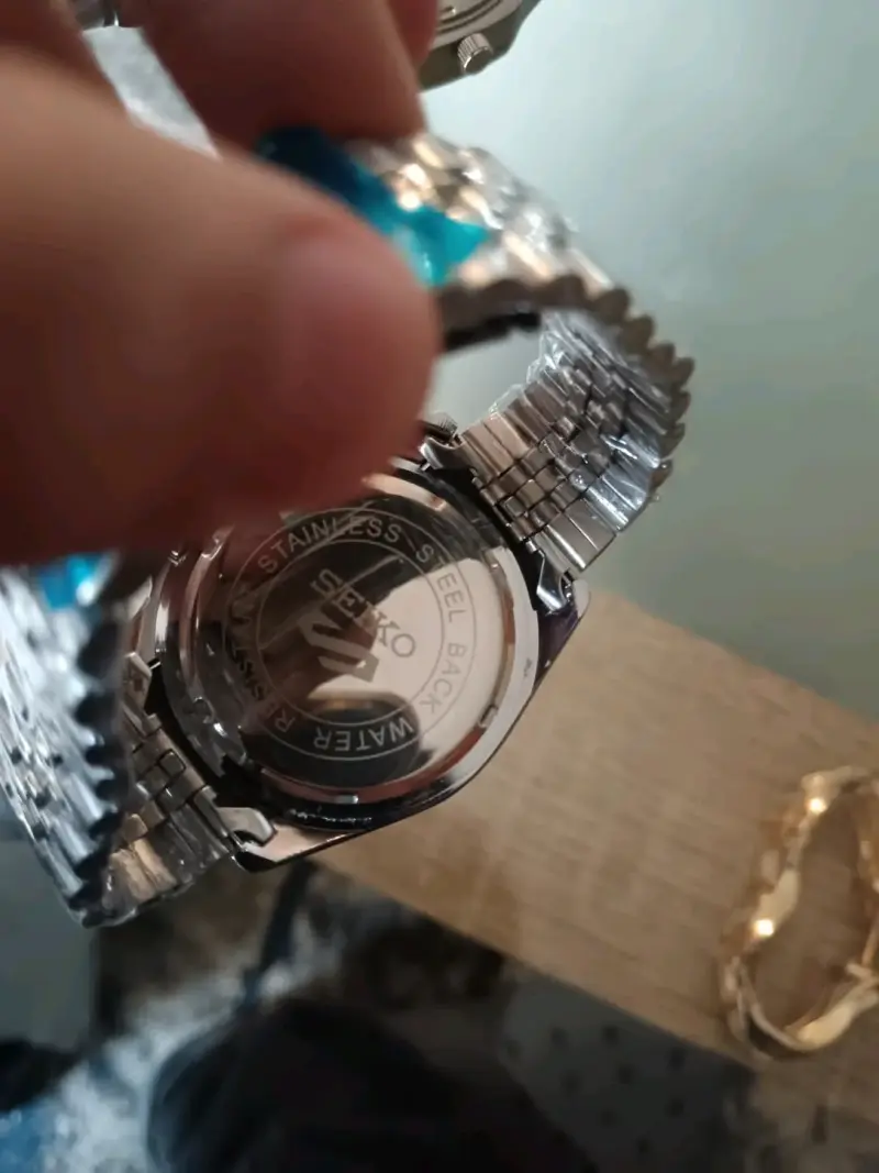 Reloj Seiko GMT verde acero inoxidable - 4