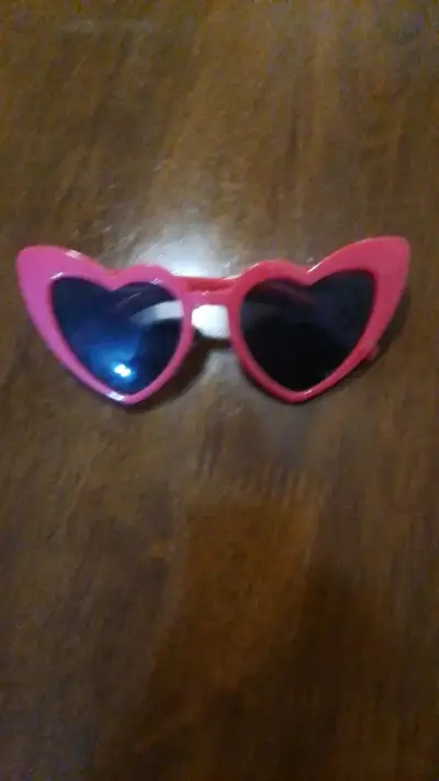 Gafas de Sol Corazón fucsia para niña - miniatura 2