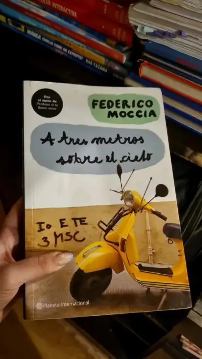 'A Tres Metros Sobre el Cielo' de Federico Mo - miniatura 1