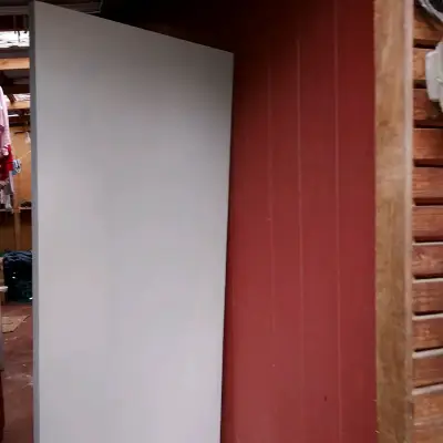 Mueble de cocina blanco con puertas y cajón - miniatura 4