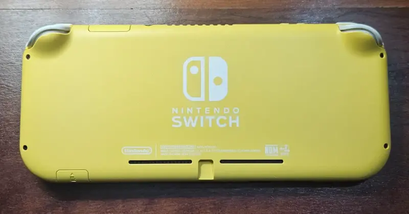 Nintendo Switch Lite amarilla - 3