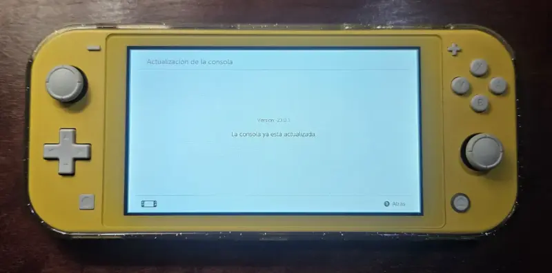 Nintendo Switch Lite amarilla - 4