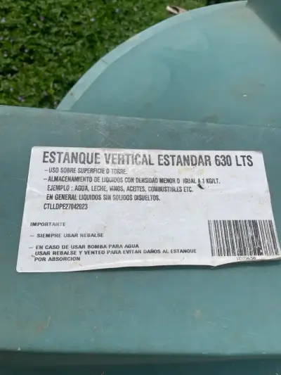 Estanque vertical de plástico 630 litros - miniatura 2