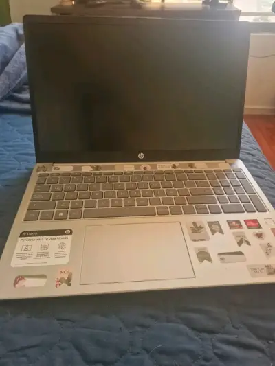 Notebook HP 15.6 pulgadas Ryzen 7 512GB SSD - miniatura 3
