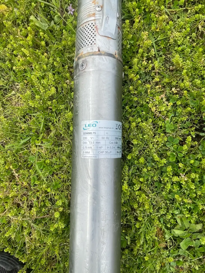 Bomba sumergible LEO 3XRM1.8/27-0.75 para agua - 3