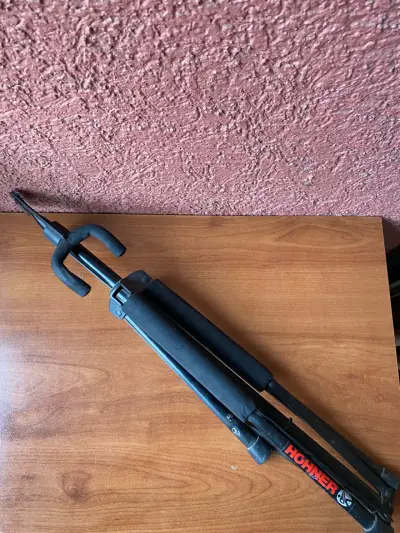 Soporte de guitarra ajustable Hohner - miniatura 2