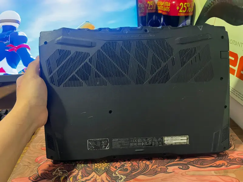 Laptop Acer Nitro 5 con AMD Ryzen 5 y NVIDIA GTX - 3