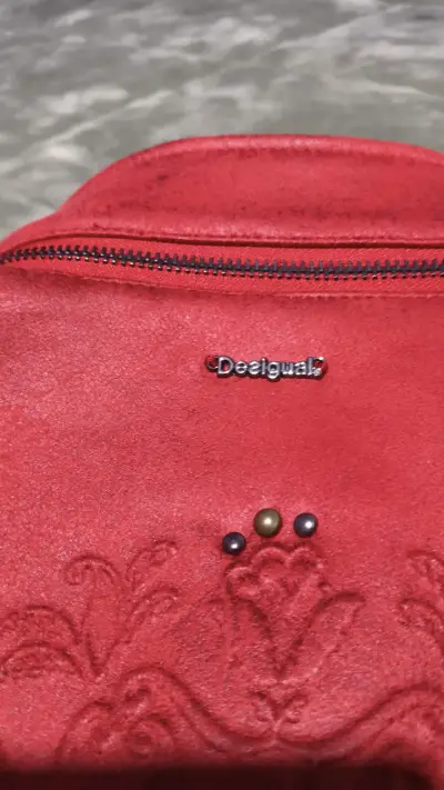 Chaqueta roja de mujer Desigual con diseño interior - miniatura 5