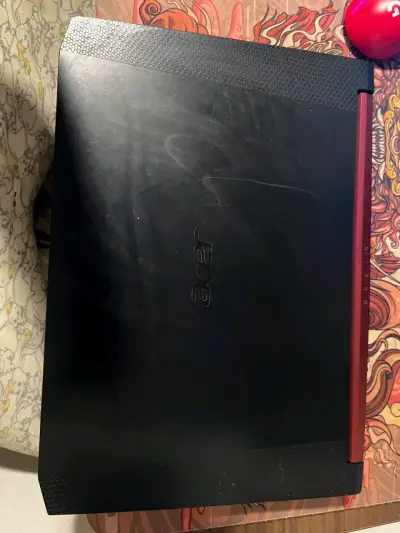 Laptop Acer Nitro 5 con AMD Ryzen y NVIDIA GTX - miniatura 3
