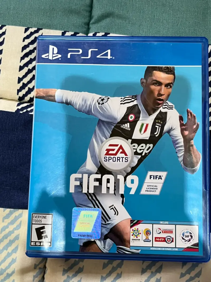 Juego PS4 en buen estado - 2