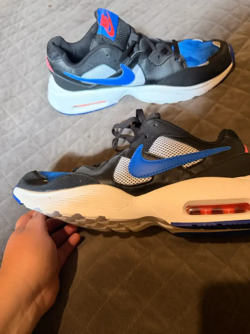 Zapatillas deportivas Nike negras y azules - 3