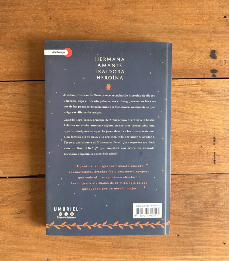 Libro 'Ariadna' de Jennifer Saint - 2