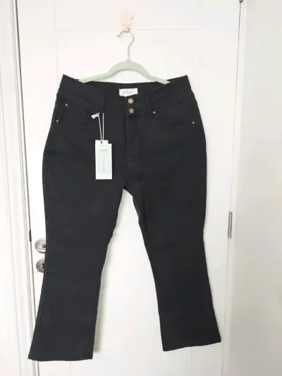 Jeans modelo Cropped Flare - miniatura 1