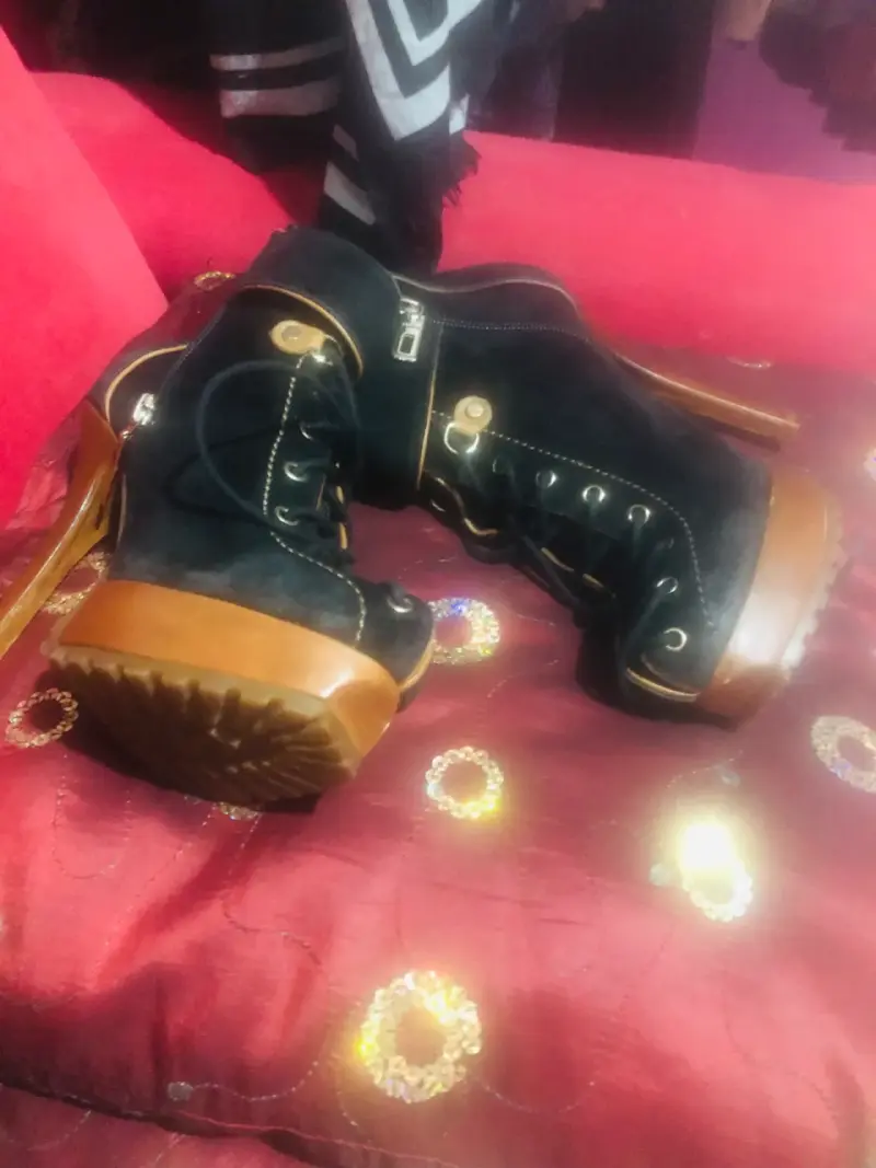 Botines de plataforma negros con tacón alto - 2
