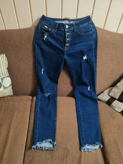 Jeans de mujer Stag con diseño desgastado - miniatura 4