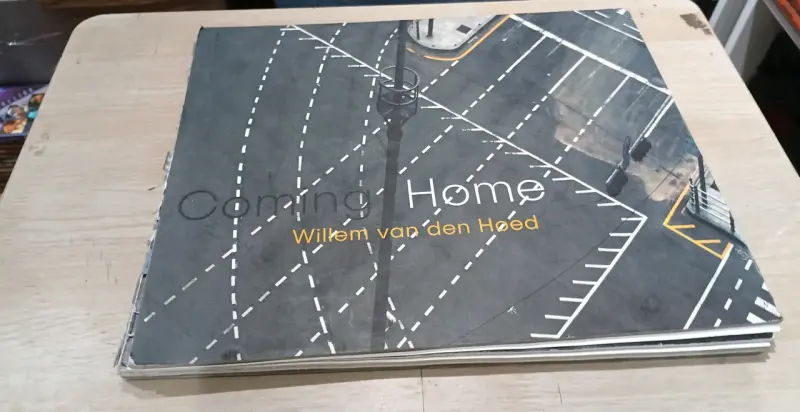 Libro de fotografía 'Coming Home' de Willem van den Hoed - 1