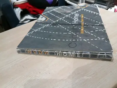 Libro de fotografía 'Coming Home' de Willem van den Hoed - miniatura 2