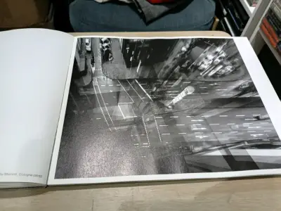Libro de fotografía 'Coming Home' de Willem van den Hoed - miniatura 3