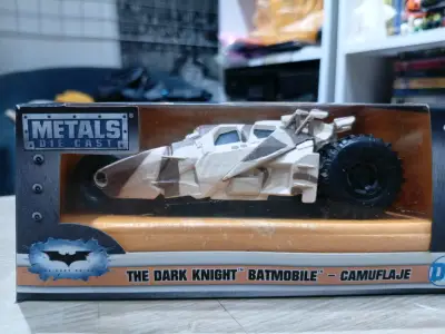 Batimóvil de colección The Dark Knight camuflaje - miniatura 1