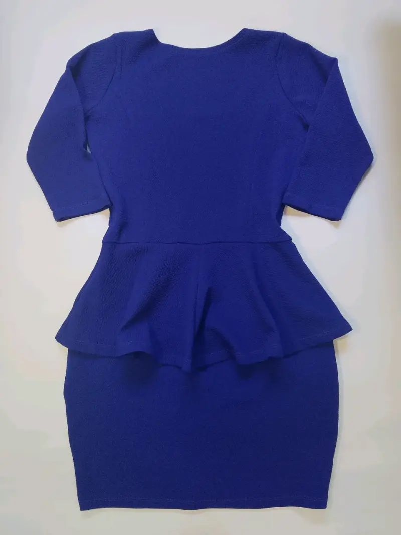 Vestido azul con volantes para mujer - 2