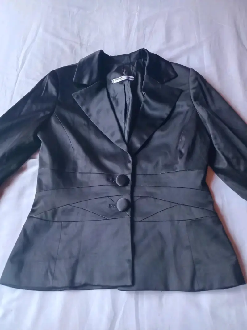 Blazer verde elegante para mujer - 2