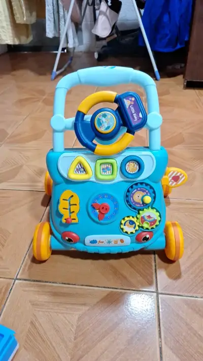 Andador de aprendizaje para bebé con actividades - miniatura 2