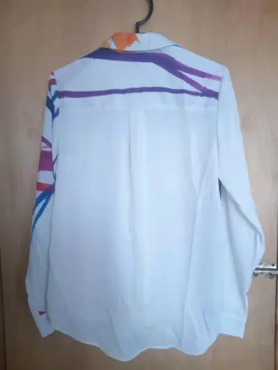 Camisa Desigual con diseño artístico - miniatura 2