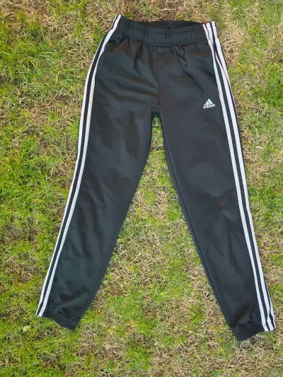 Conjunto deportivo Adidas para niños - miniatura 3