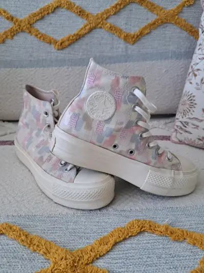 Zapatillas Converse plataforma estampado pastel - miniatura 1