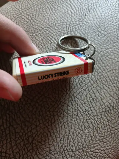 Llavero  Lucky Strike vintage - miniatura 3