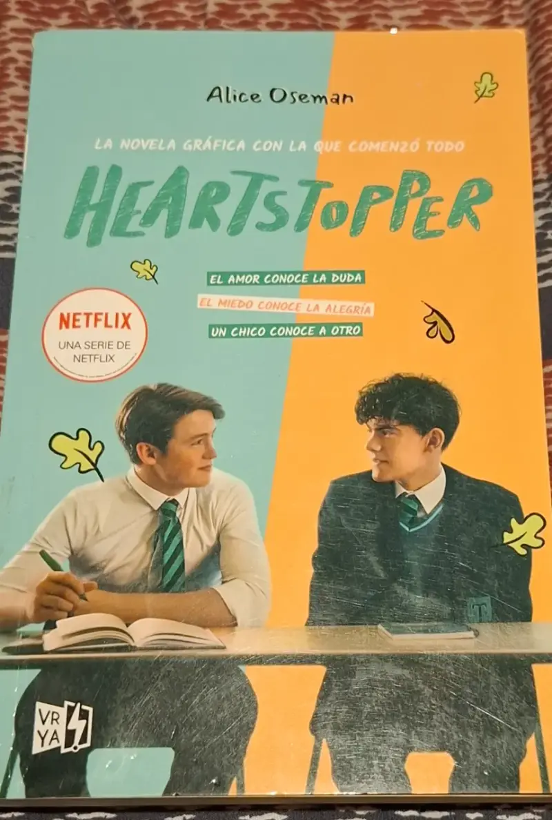 Novela gráfica Heartstopper de Alice Oseman
