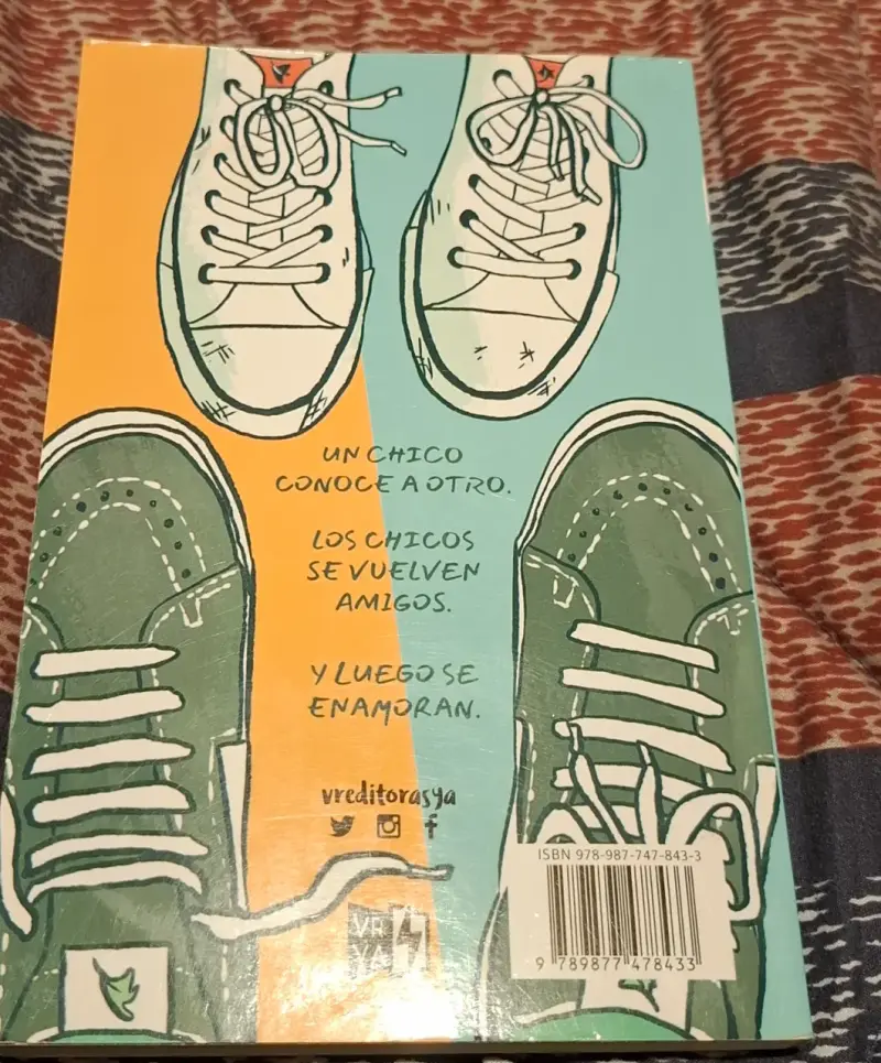 Novela gráfica Heartstopper de Alice Oseman - 2
