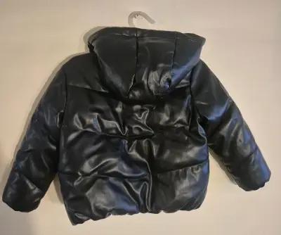 Chaqueta acolchada negra para niña Barbie edición limitada - miniatura 3
