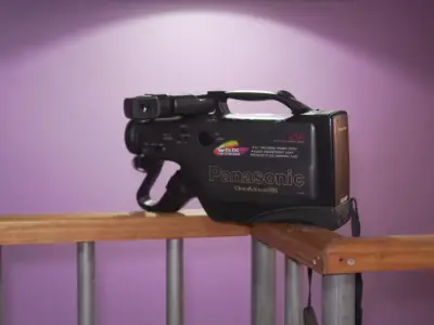 Cámara de Video Panasonic OmniMovie VHS - miniatura 1