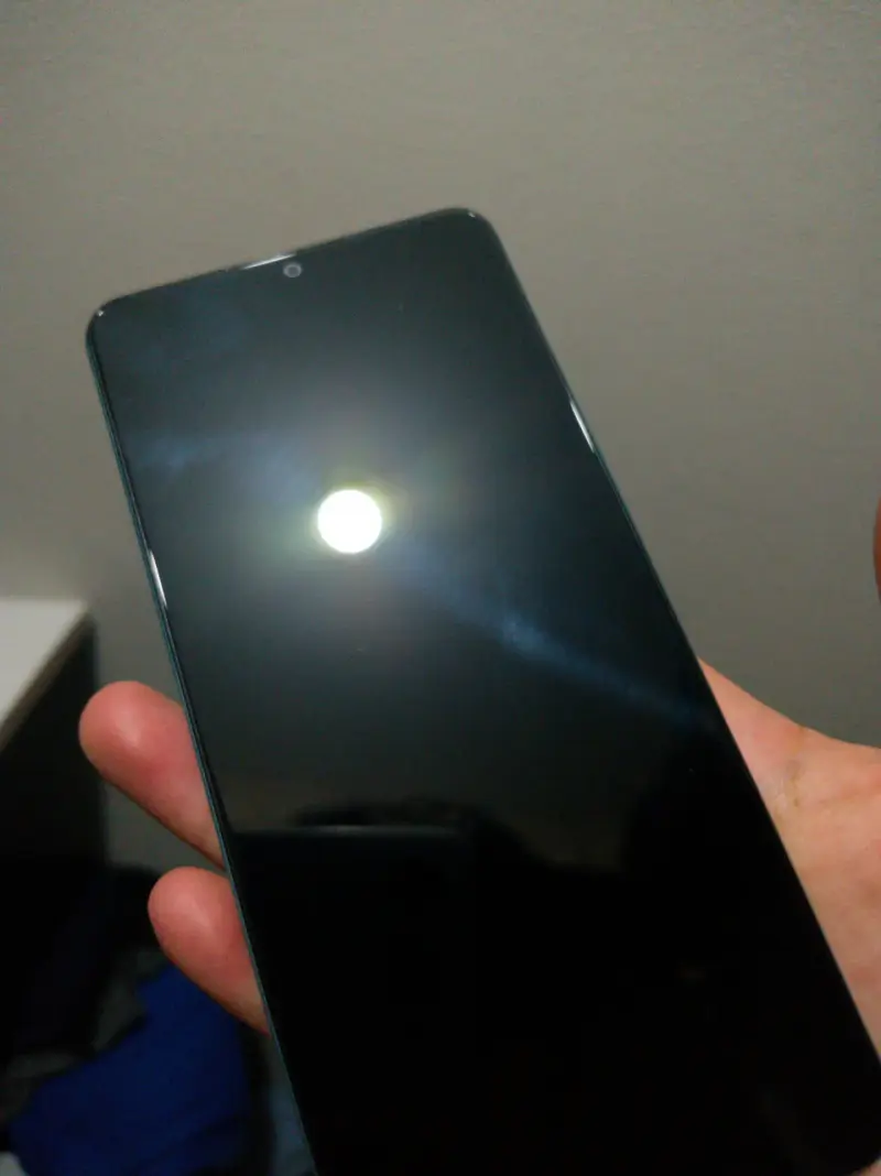 Vivo y27 128 GB y 6 GB de ram - 2