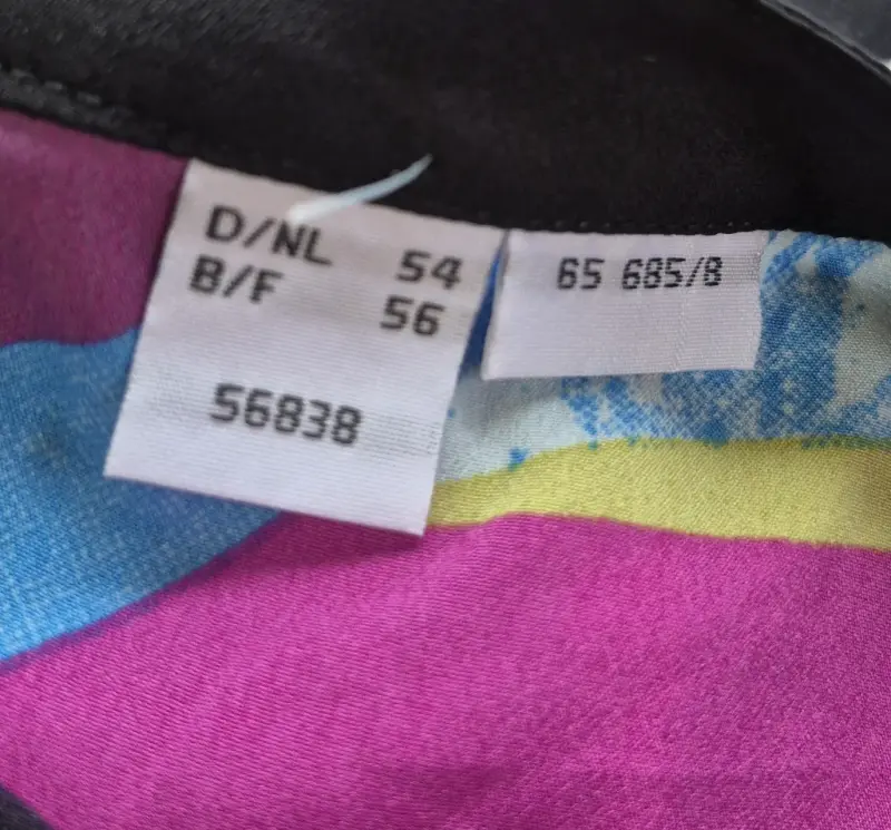 Blusa estampada multicolor de manga 3/4 - 3