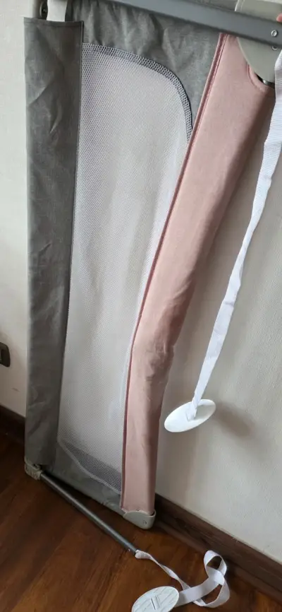 Baranda de seguridad para cama niños rosa y gris - miniatura 2