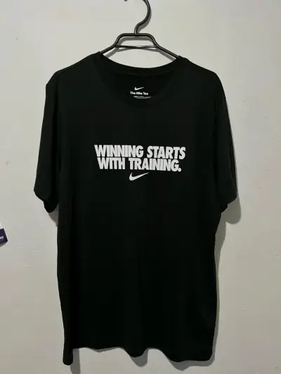 Polera Nike Dri-Fit Negra - miniatura 1
