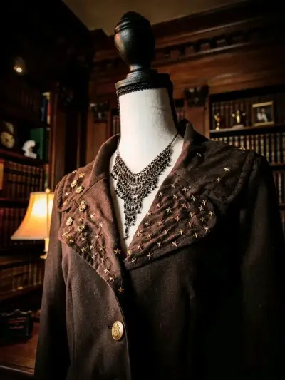 Chaqueta de Mujer Marrón con Estrellas y Tigre - miniatura 3