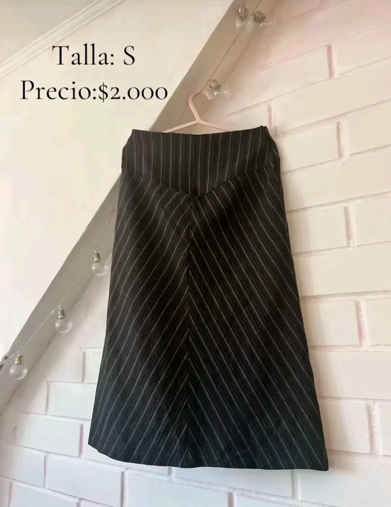 Falda de rayas negras talla S