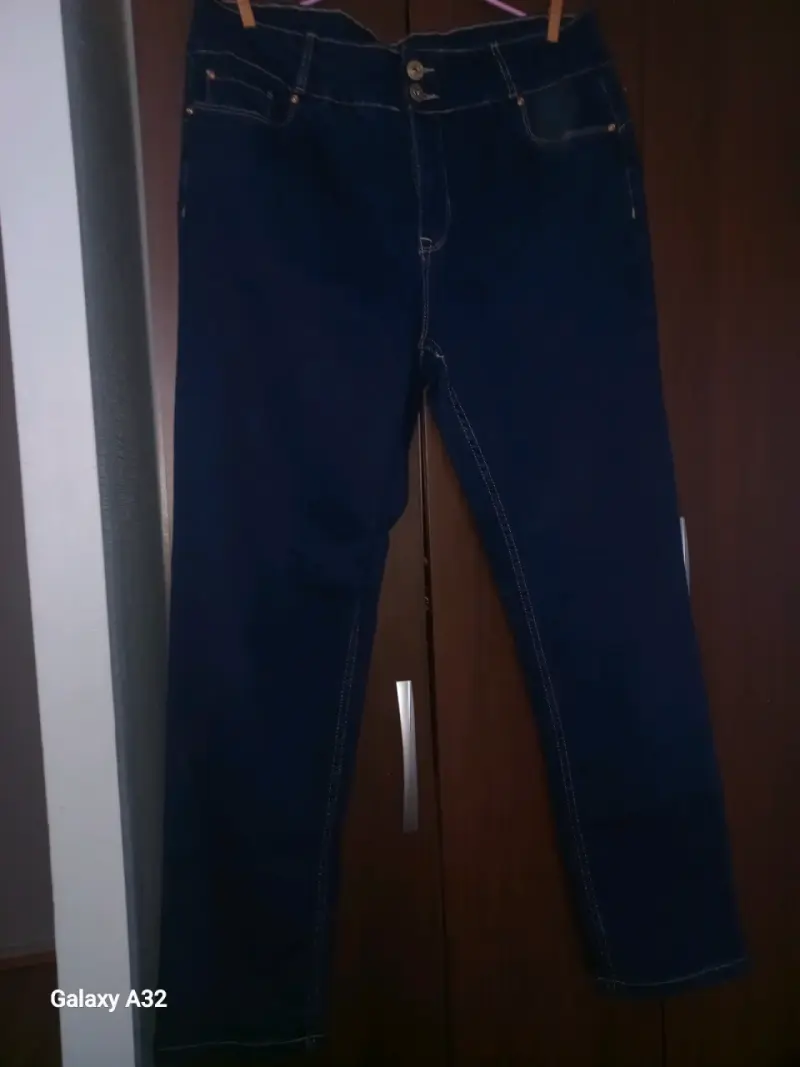 Lote de pantalones de mezclilla para mujer en varios colores - 4