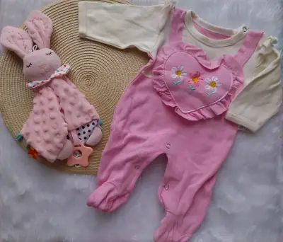Conjunto de pijamas de bebé - miniatura 2