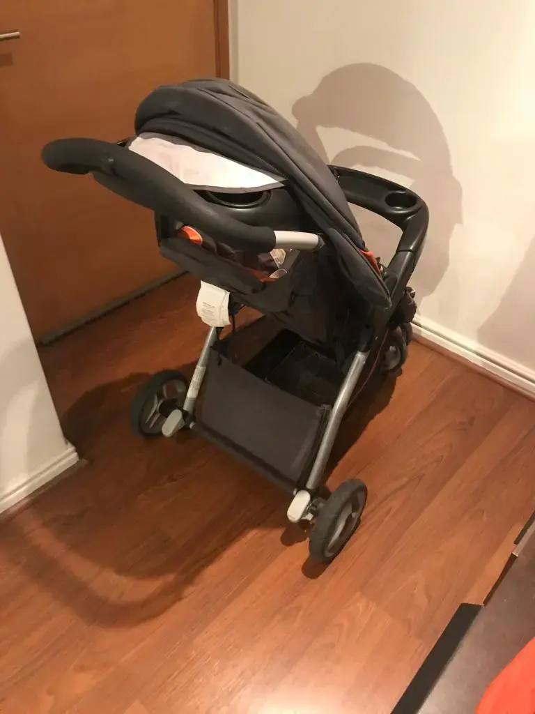 Coche de bebé Graco plegable con bandeja - 4