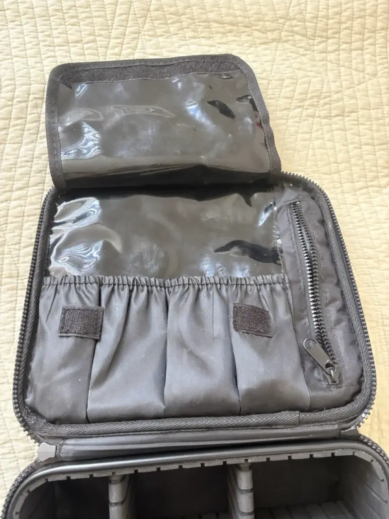 Maletin organizador de maquillaje MAC - 3