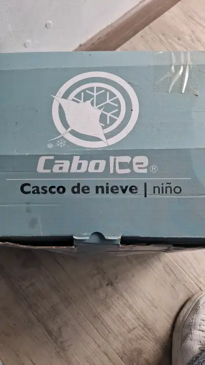 Casco de esquí negro con ajuste seguro - miniatura 6