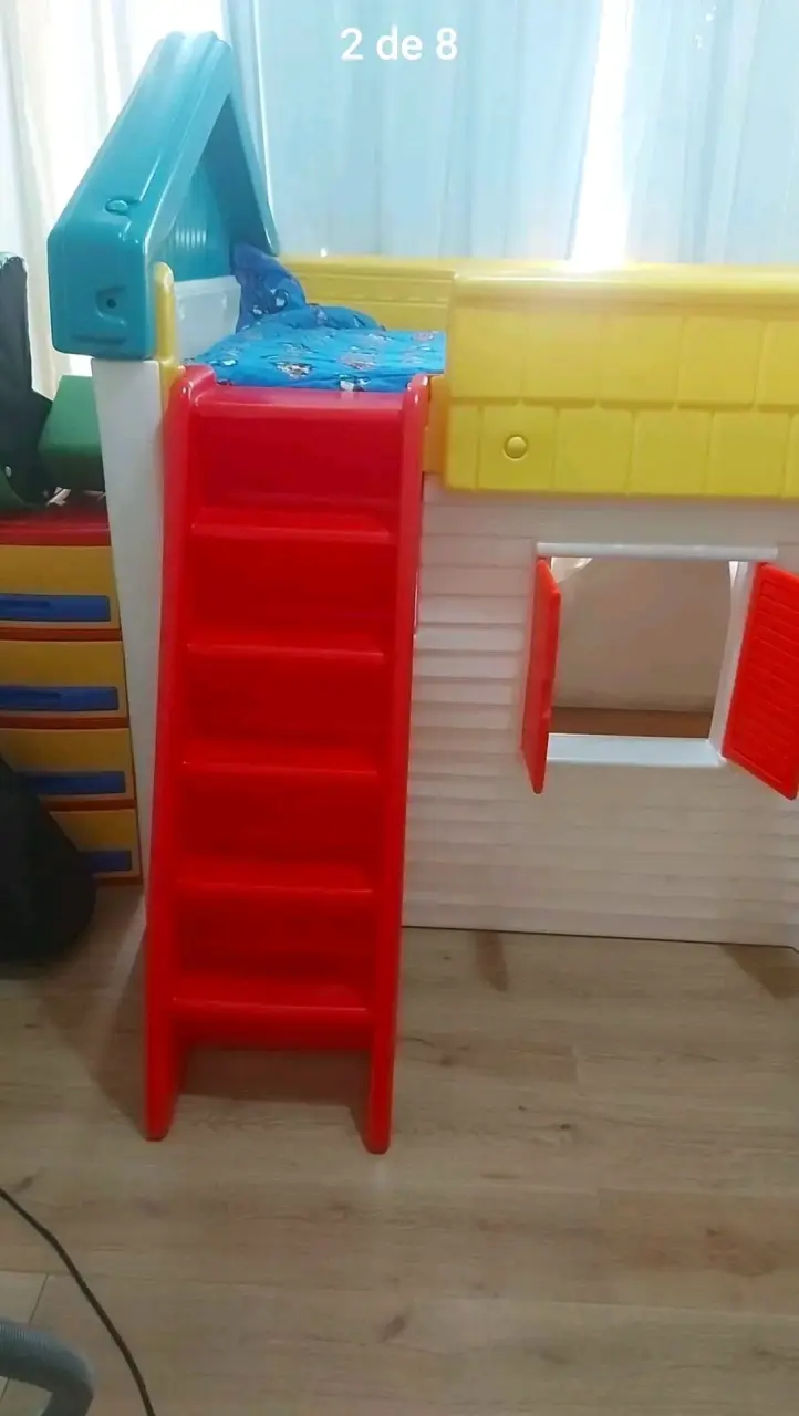 Casa de juegos infantil Little Tikes con tobogán - 2