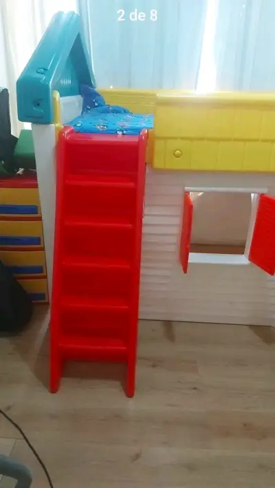 Casa de juegos infantil Little Tikes con tobogán - miniatura 2